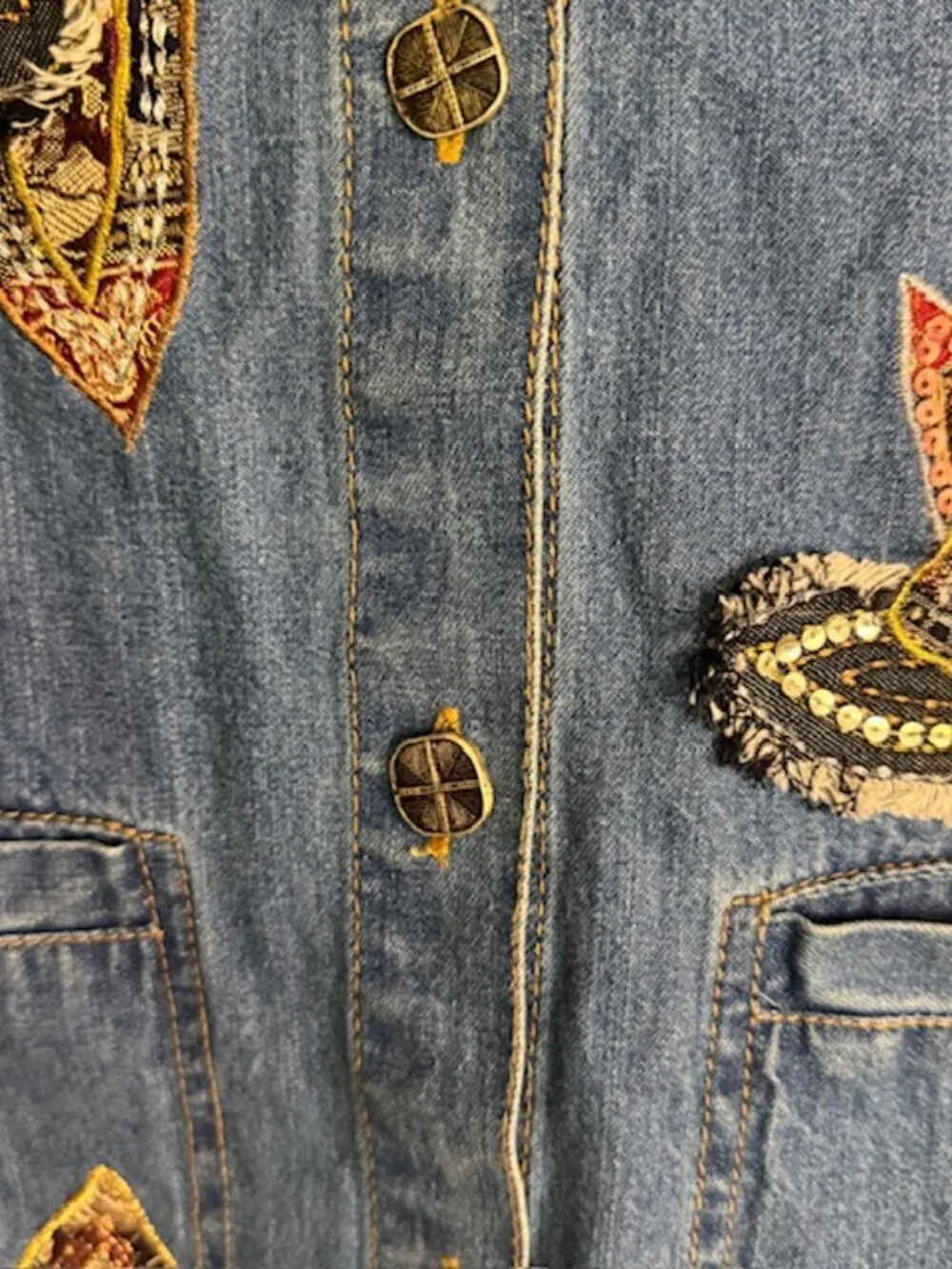 Vintage Bleu Bayou Floral Embroidered Patchwork Denim Jacket Size Medium - Picture 6 of 7